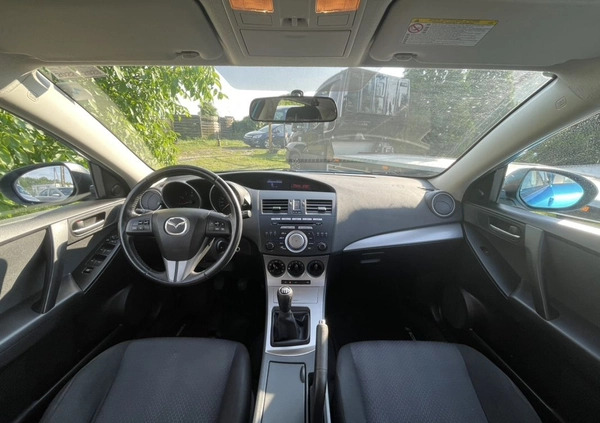 Mazda 3 cena 22900 przebieg: 192000, rok produkcji 2010 z Kęty małe 596